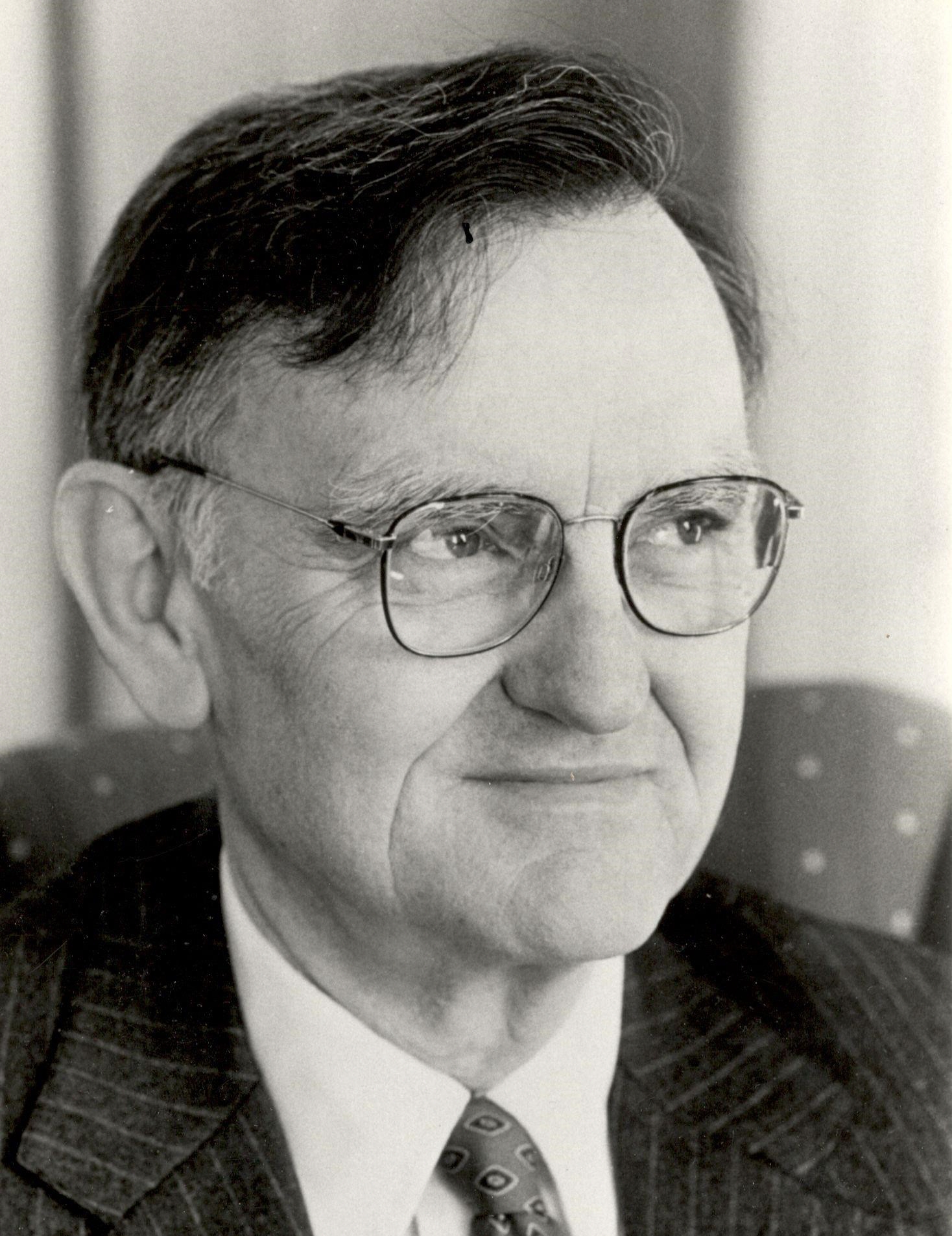 robert lynn