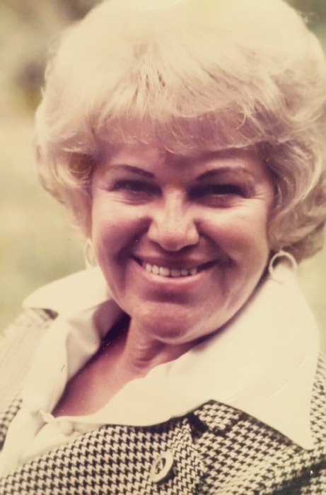 angelina (dicandia) walker