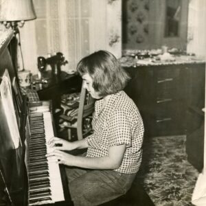 carol laroche Gallery